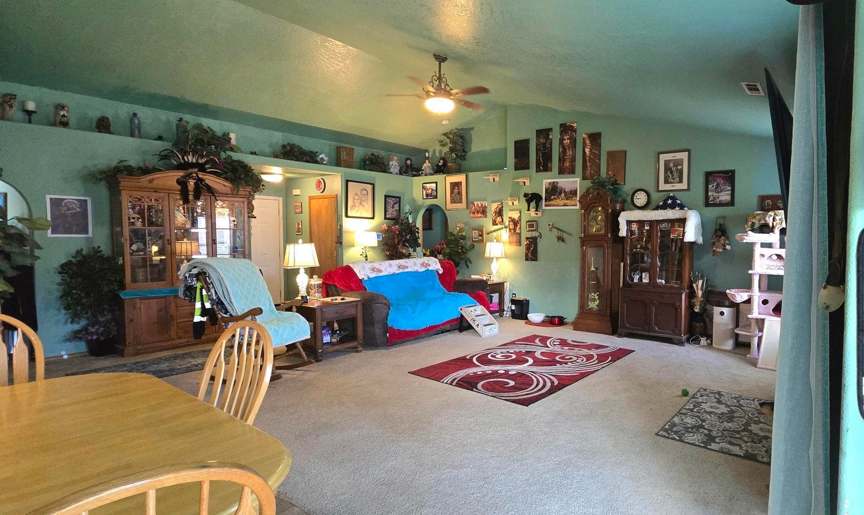 Photo of 5164 Chestnut 5 of 34