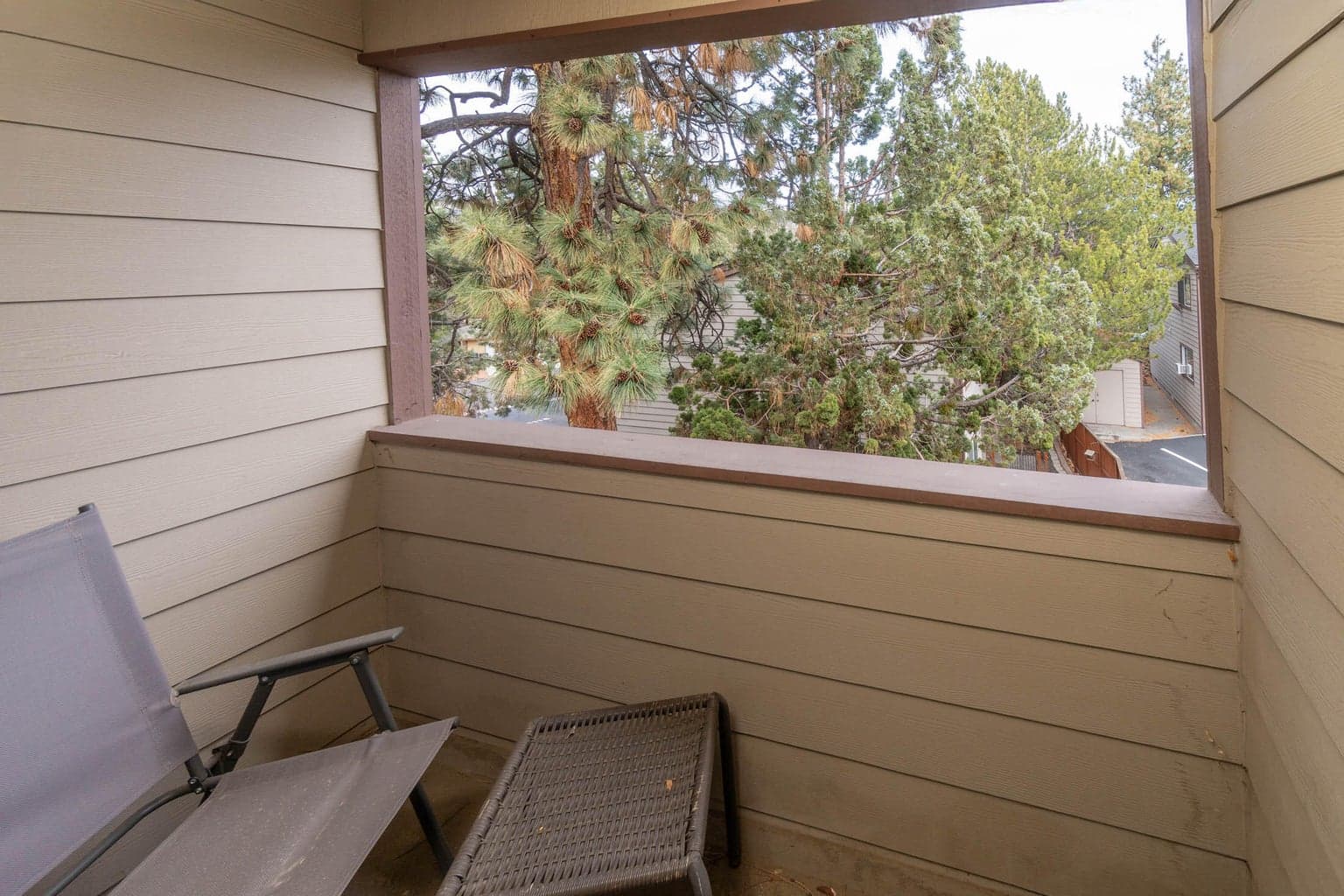 Photo of 2153 NW Hill Street 9 of 13