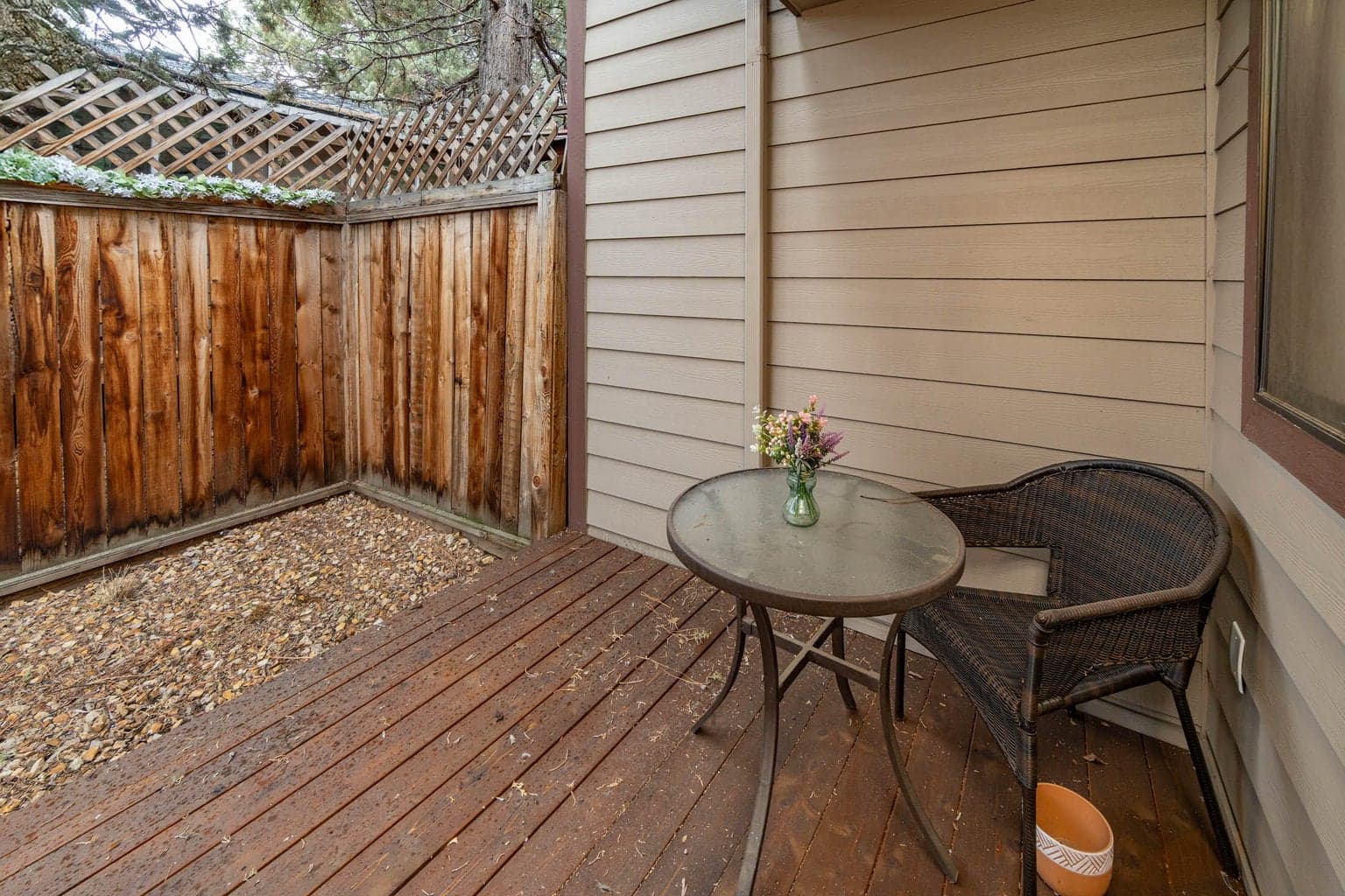 Photo of 2153 NW Hill Street 10 of 13