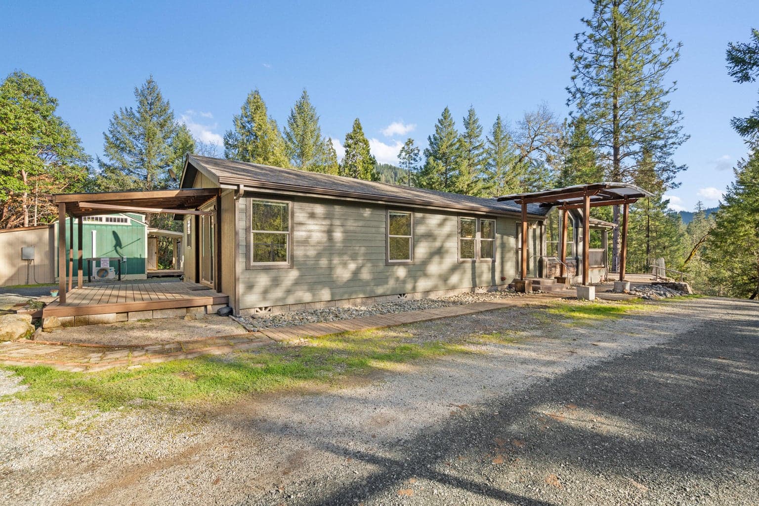 Photo of 120 Siskiyou 3 of 63