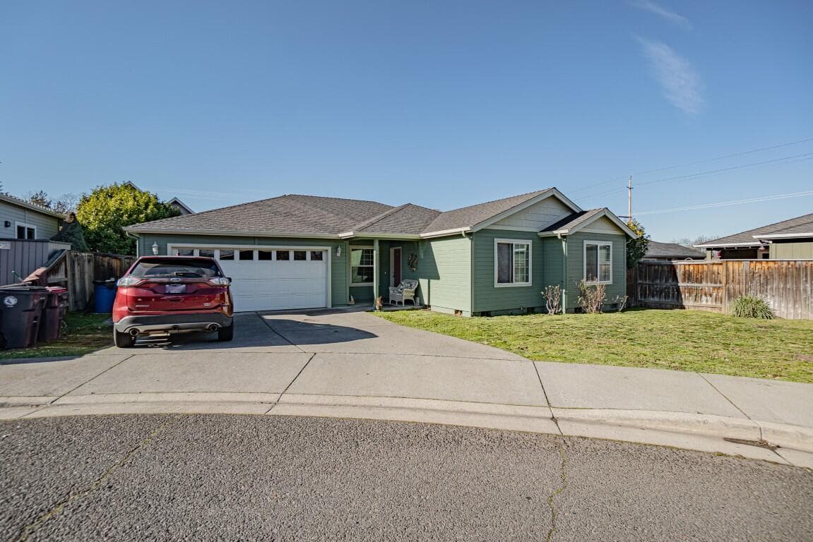 Photo of 977 Garden Springs 1 of 19