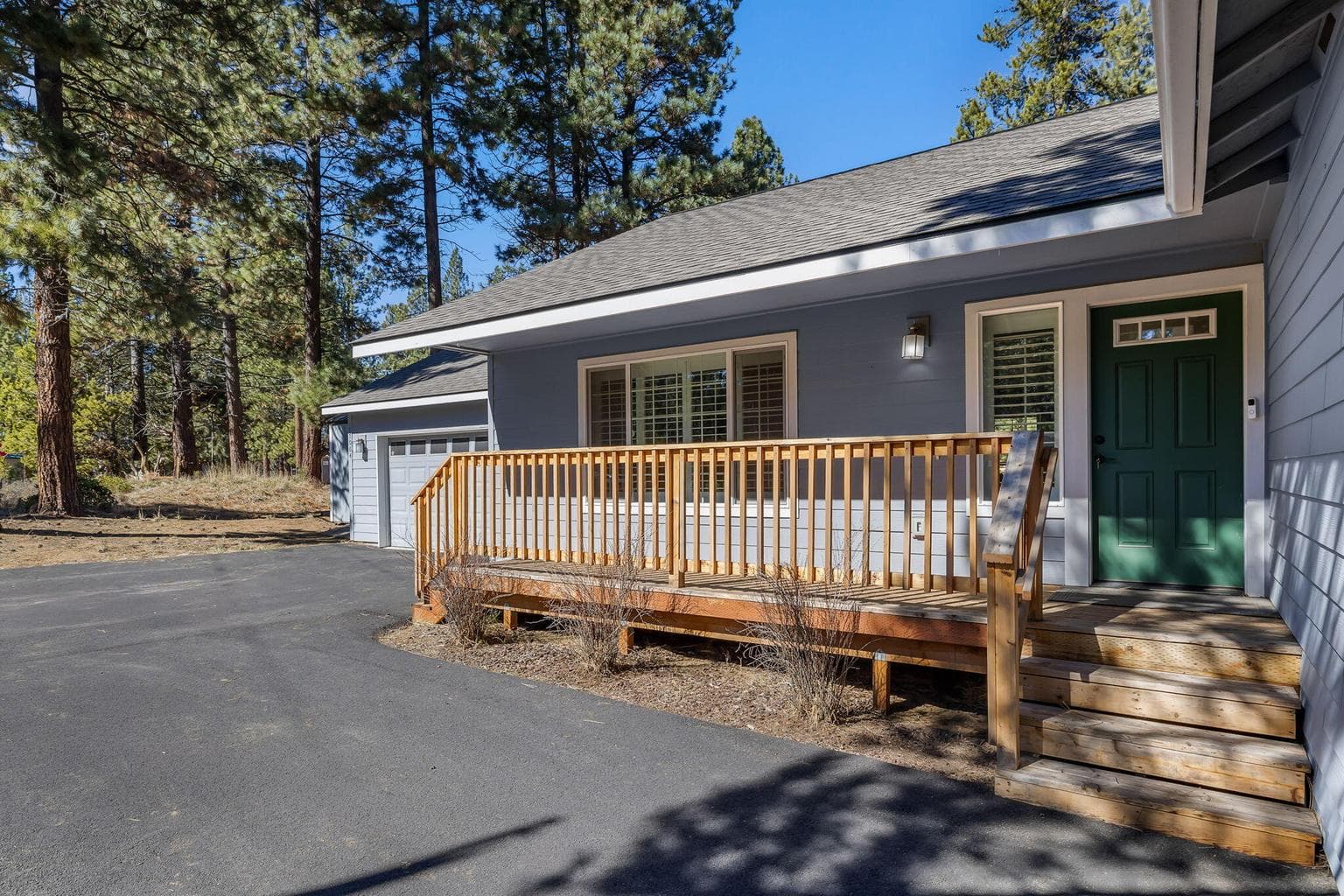 Photo of 17064 Sacramento 3 of 49