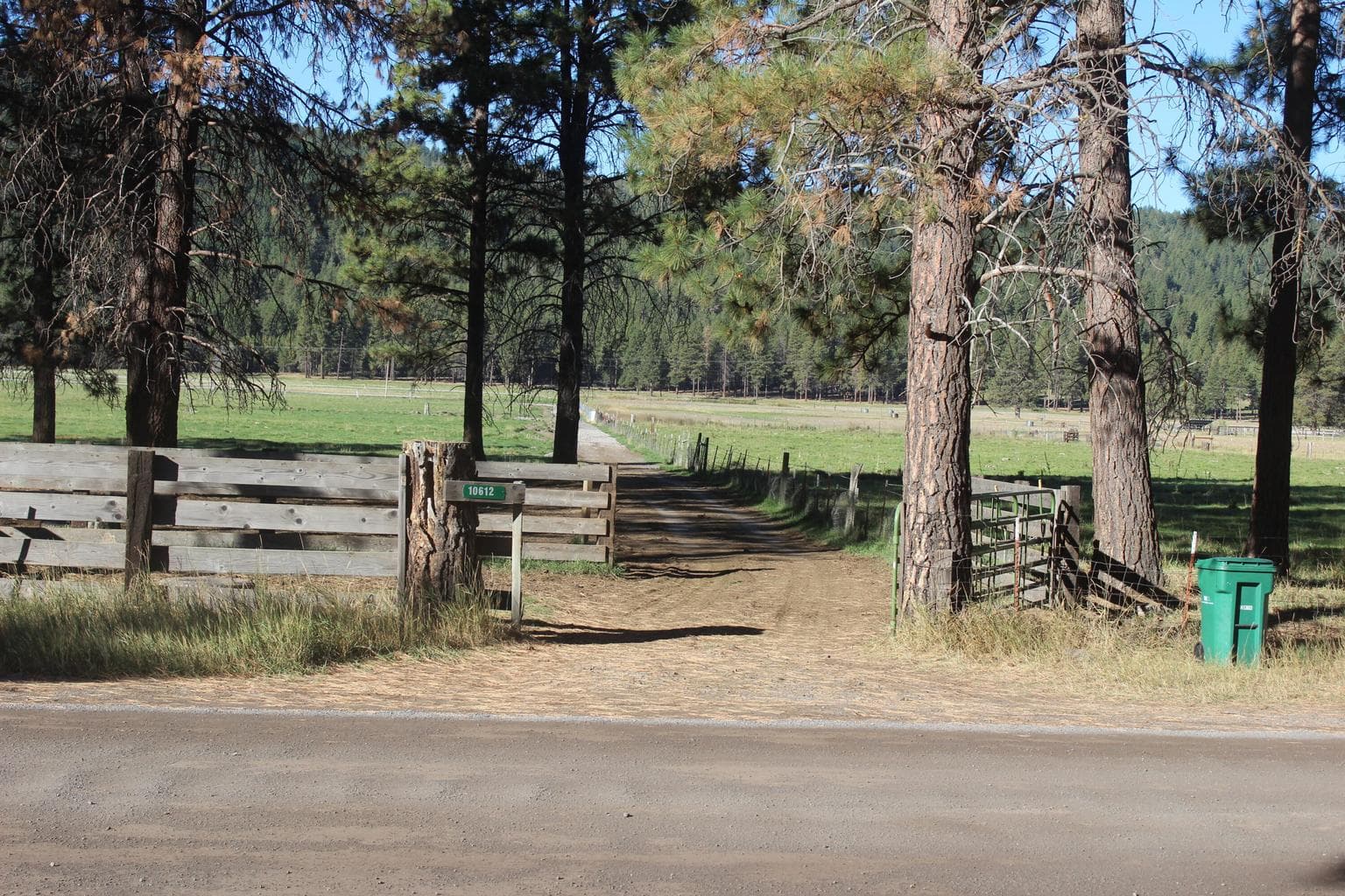 Photo of 10612 Old Fort 4 of 23