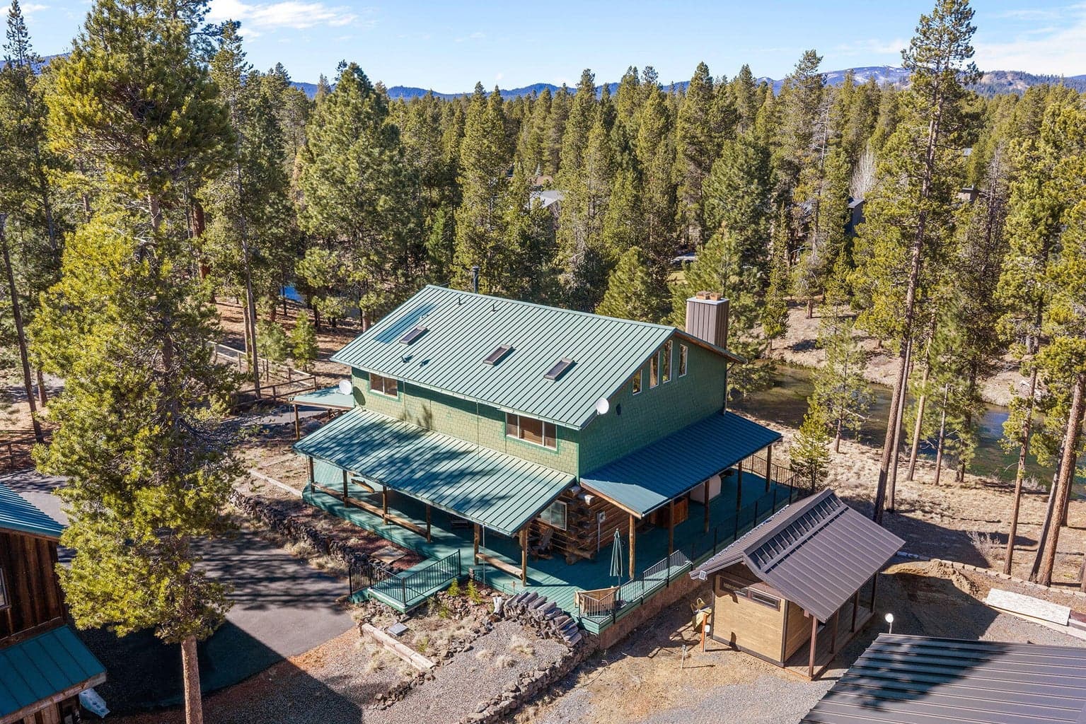 15124 River Loop