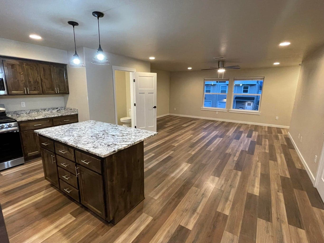Photo of 7857 28th 4 of 11