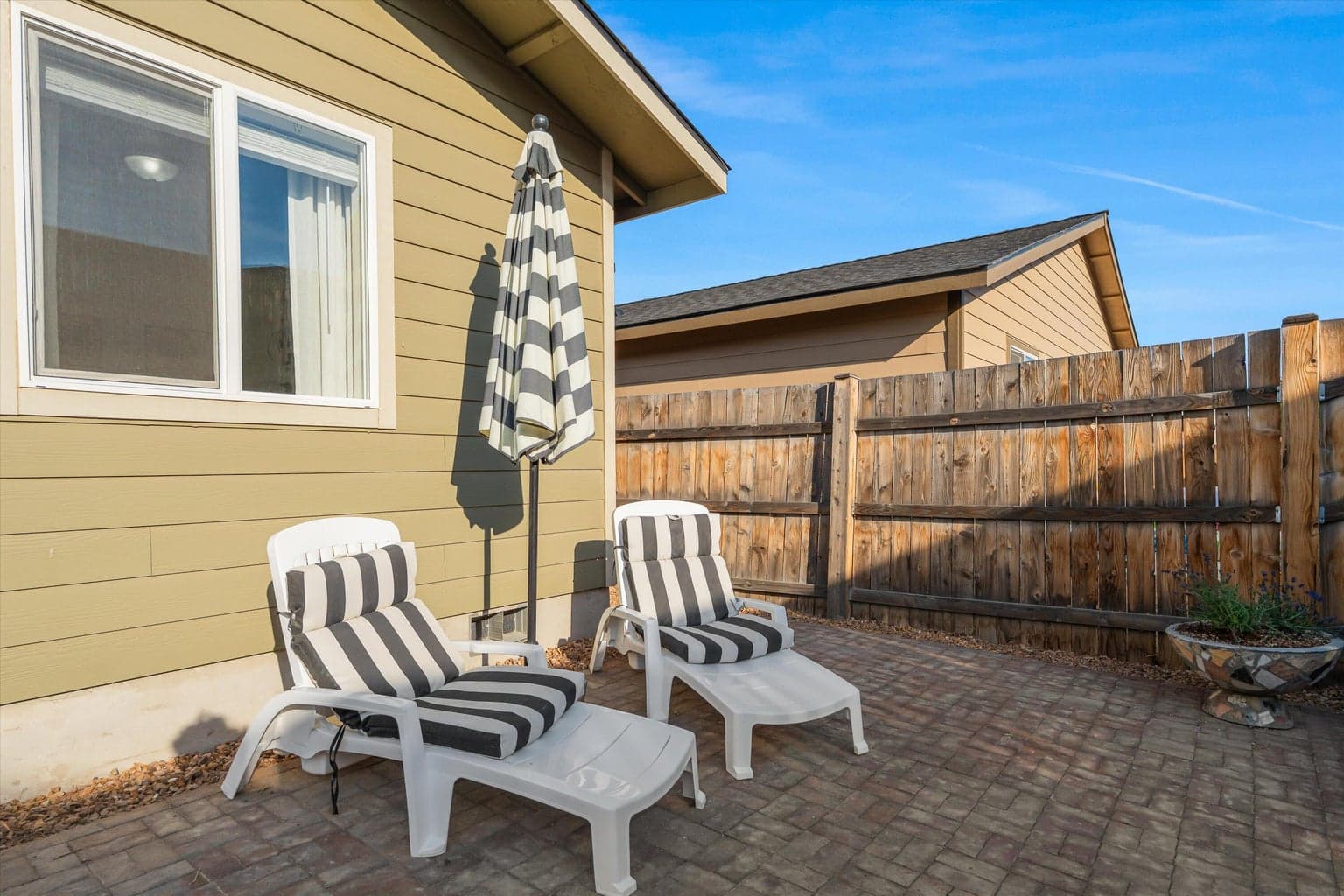 Photo of 963 SE Maliah Avenue 25 of 26