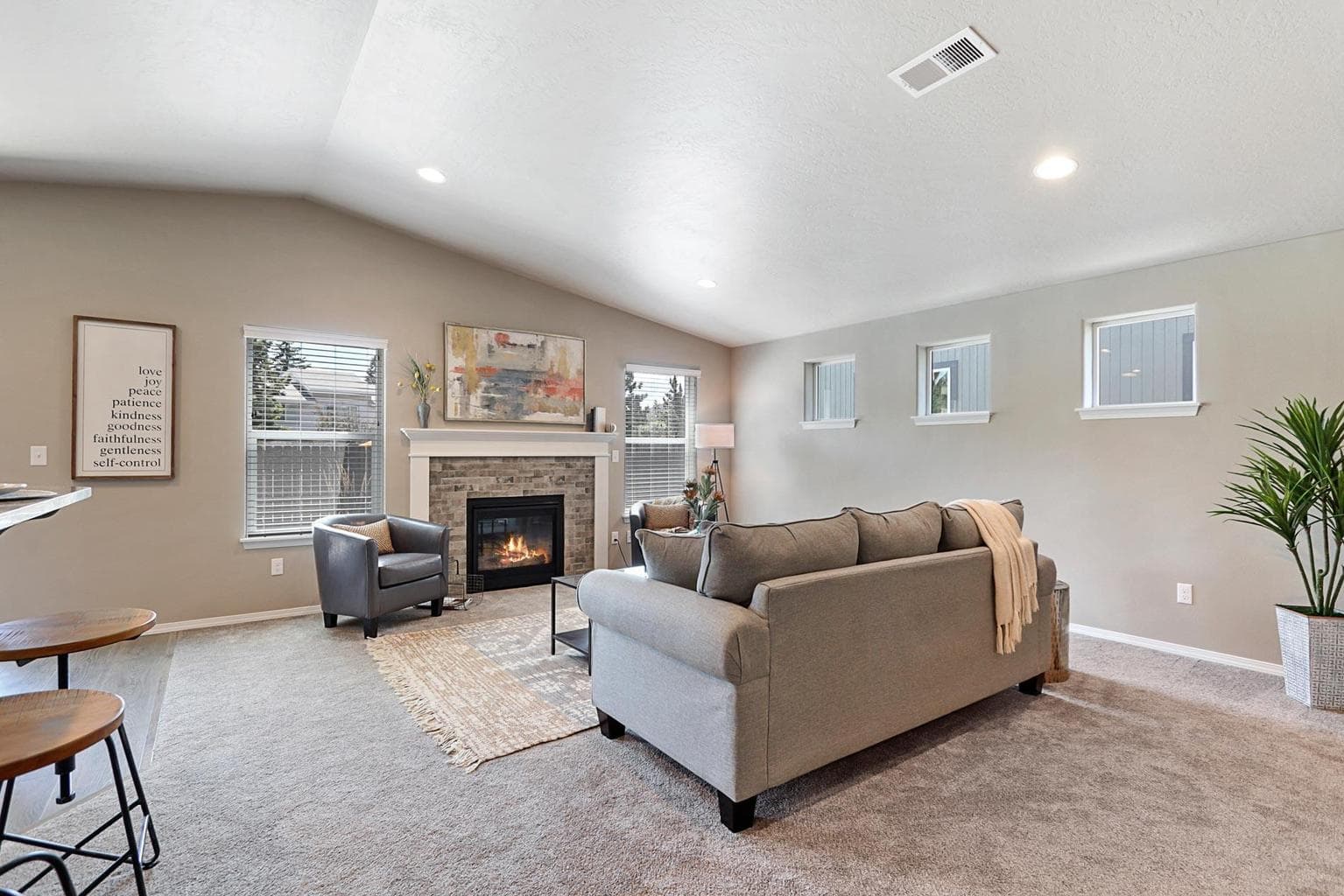 Photo of 21446 Livingston Drive 2 of 28