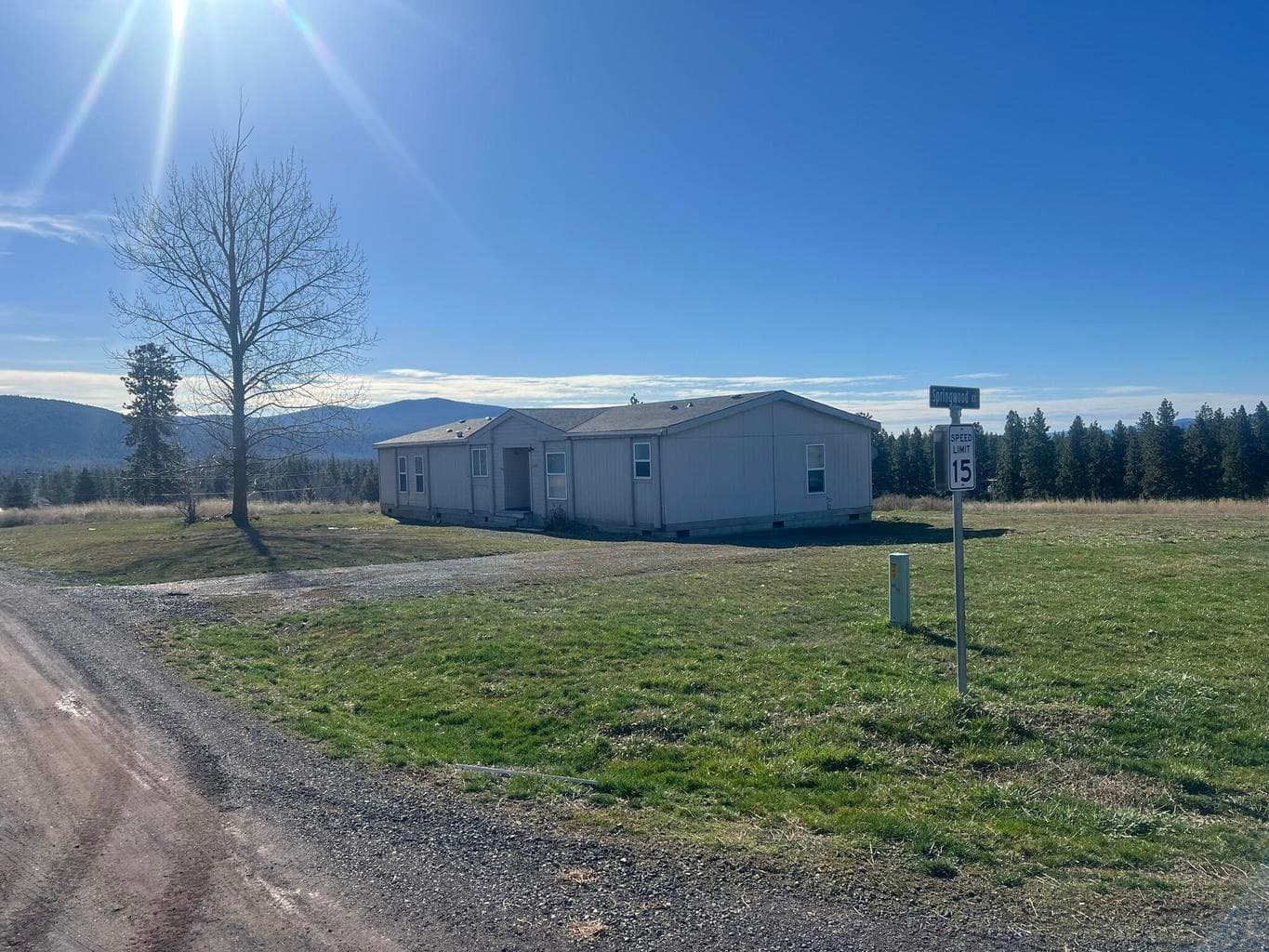 2220 Springwood