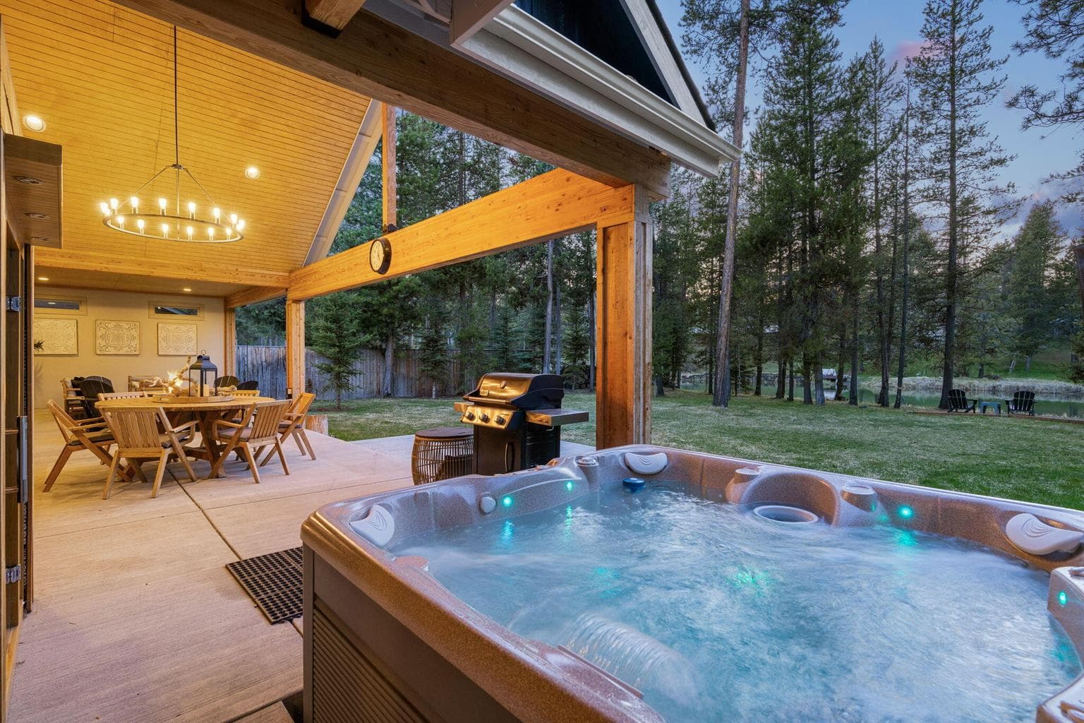 Hot tub and sauna with full river views