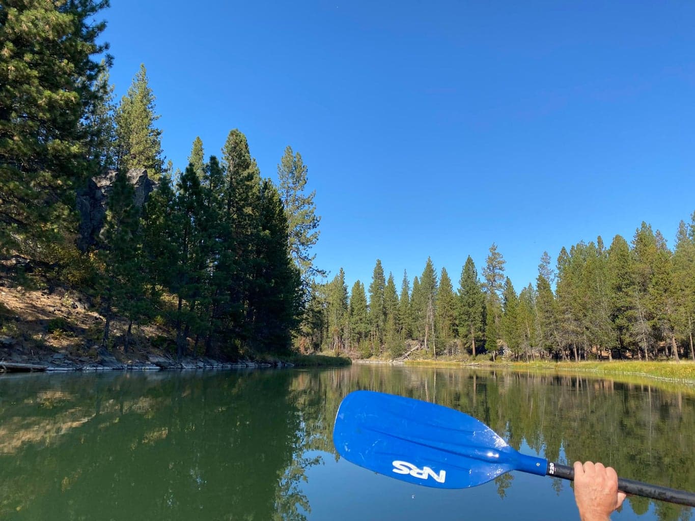 Central Oregon lifestyle of fishing, boating, and kayaking from your own riverfront