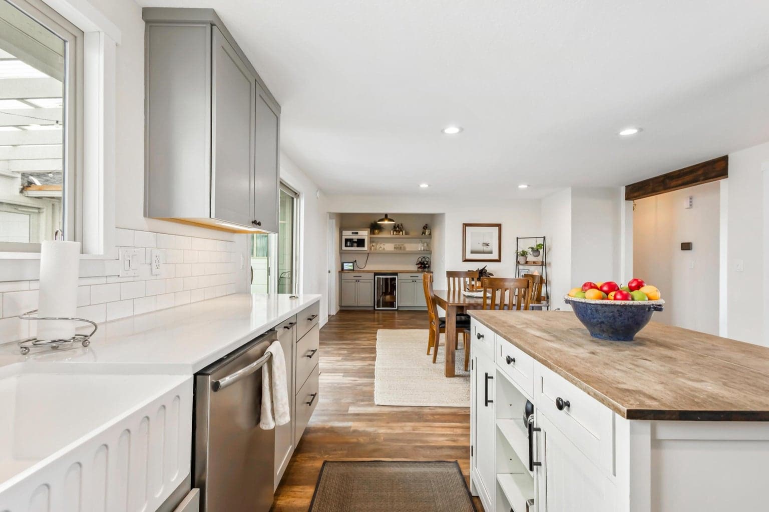 Photo of 17435 SW Hahlen Avenue 16 of 60