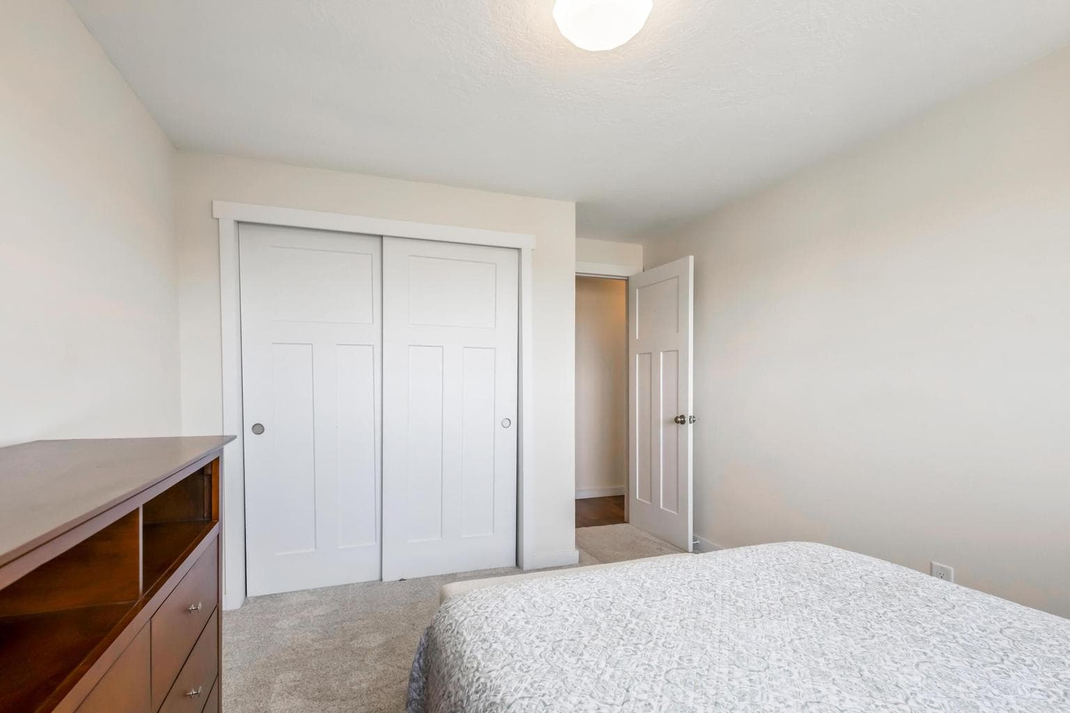 Photo of 17435 SW Hahlen Avenue 26 of 60