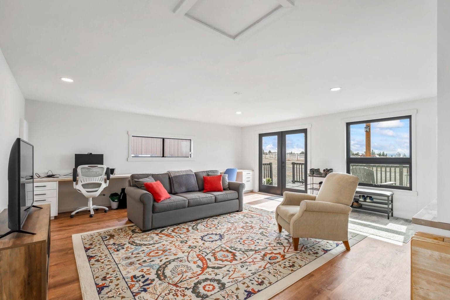 Photo of 17435 SW Hahlen Avenue 27 of 60