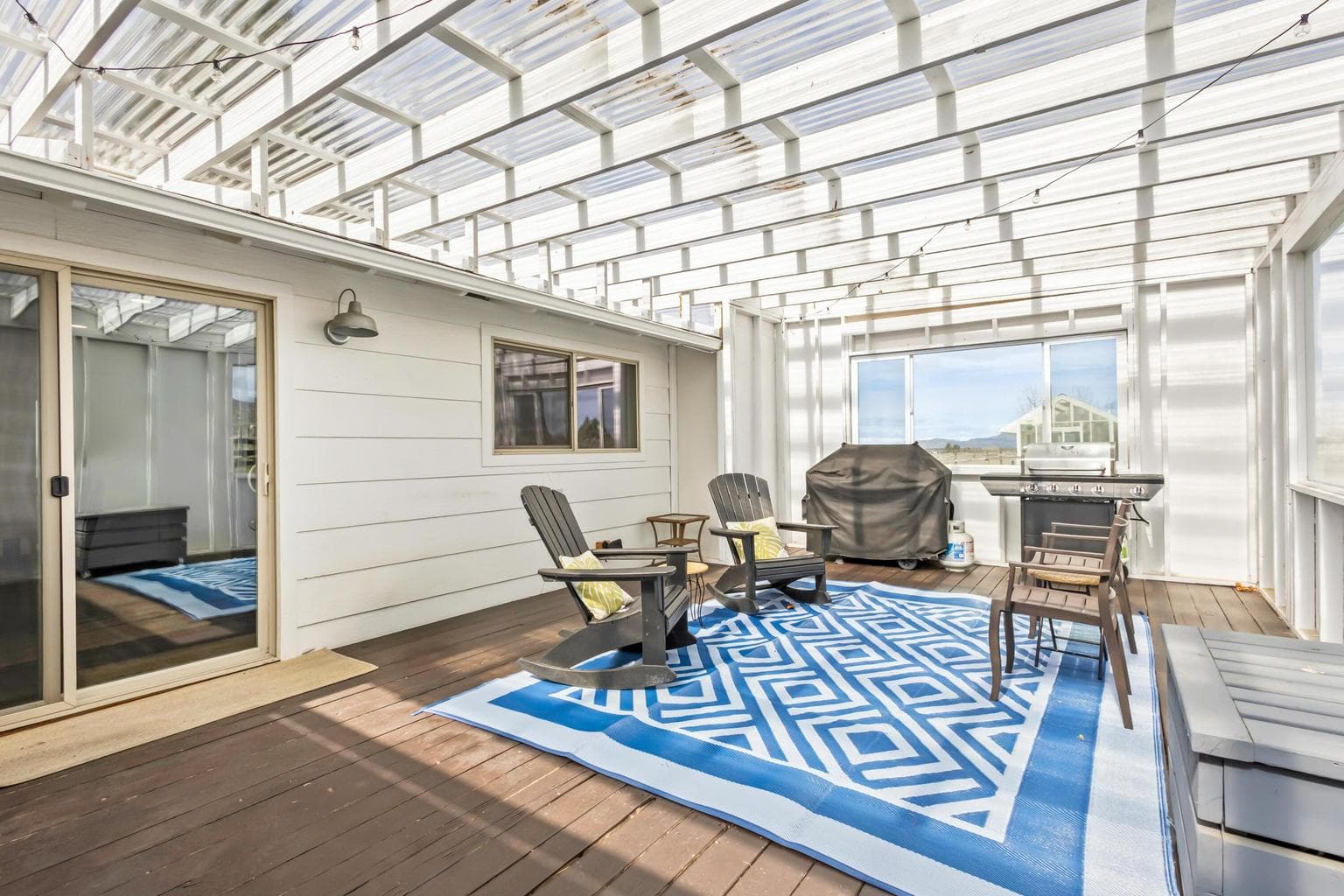 Photo of 17435 SW Hahlen Avenue 32 of 60