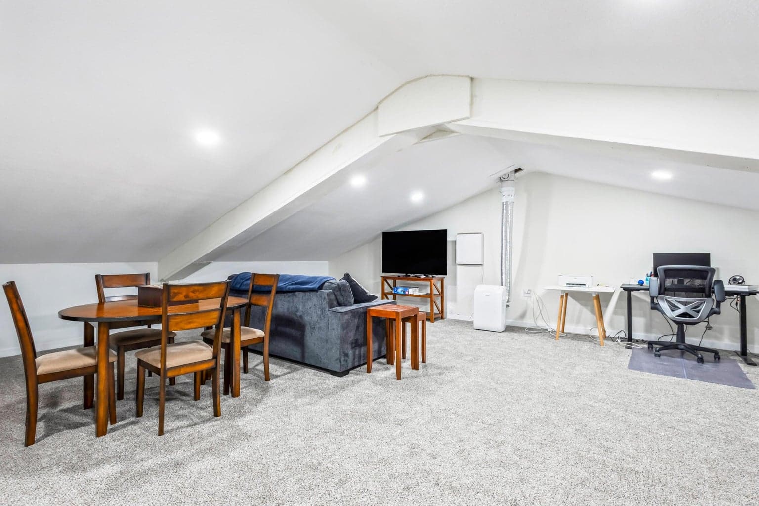 Photo of 17435 SW Hahlen Avenue 42 of 60