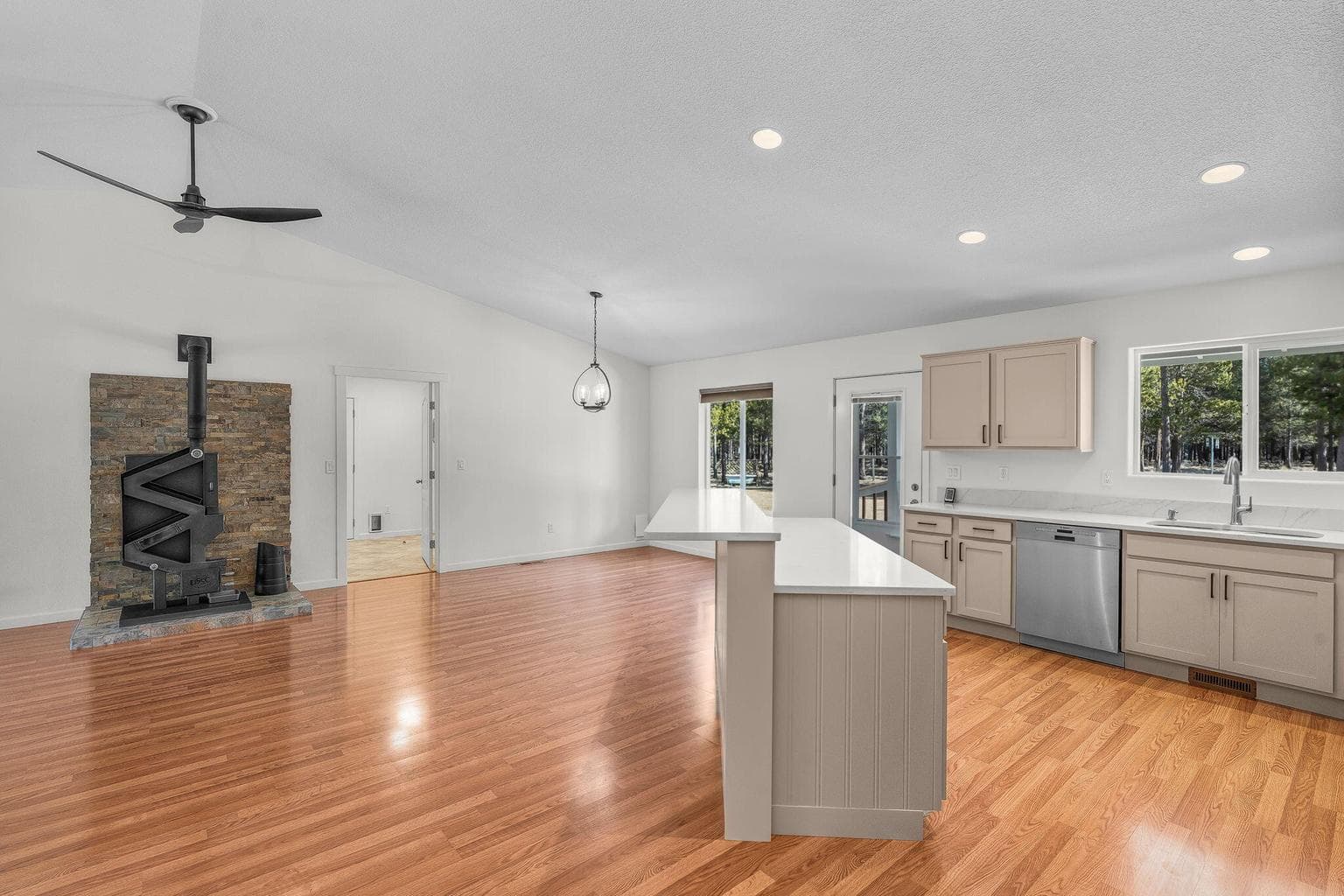 Photo of 55962 Black Duck Road 8 of 29