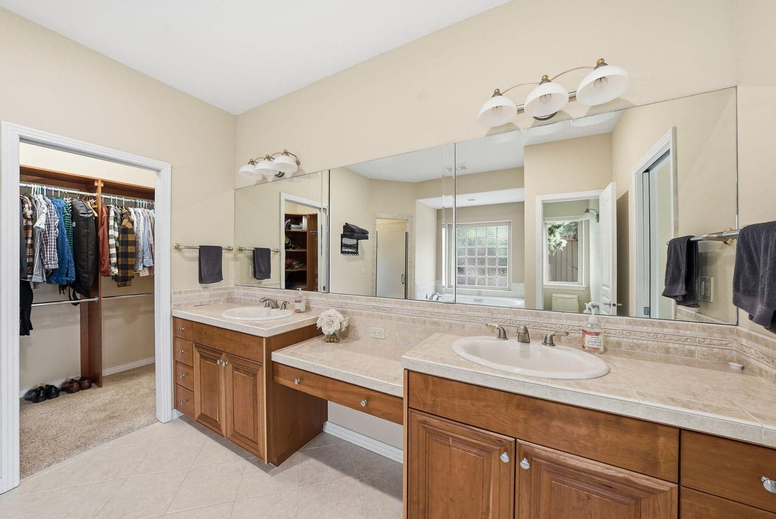Double vanity