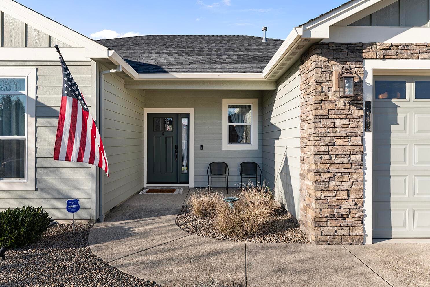 Photo of 1043 Arrowhead 2 of 29