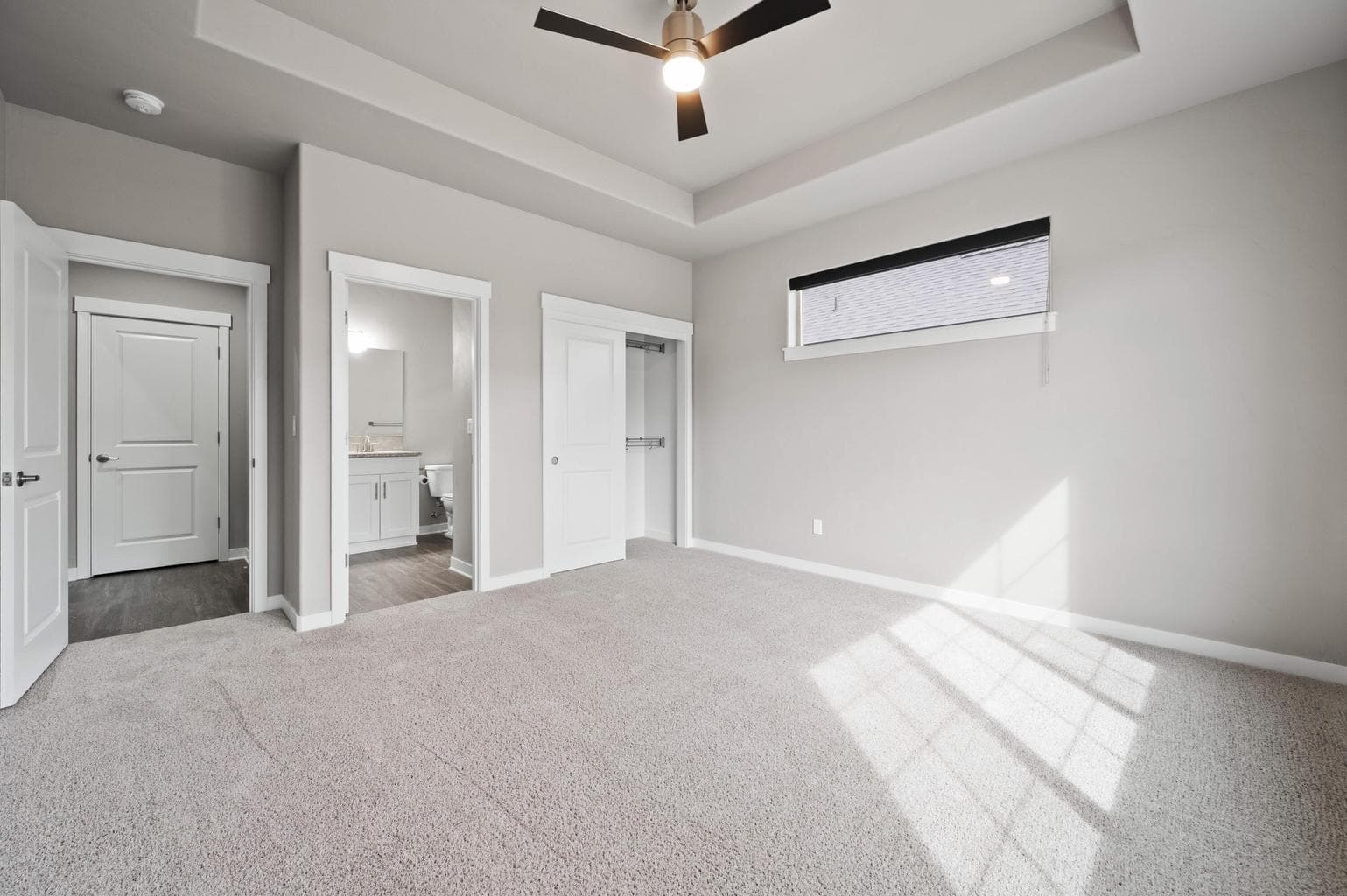 Photo of 887 NE Hudspeth Circle 16 of 27