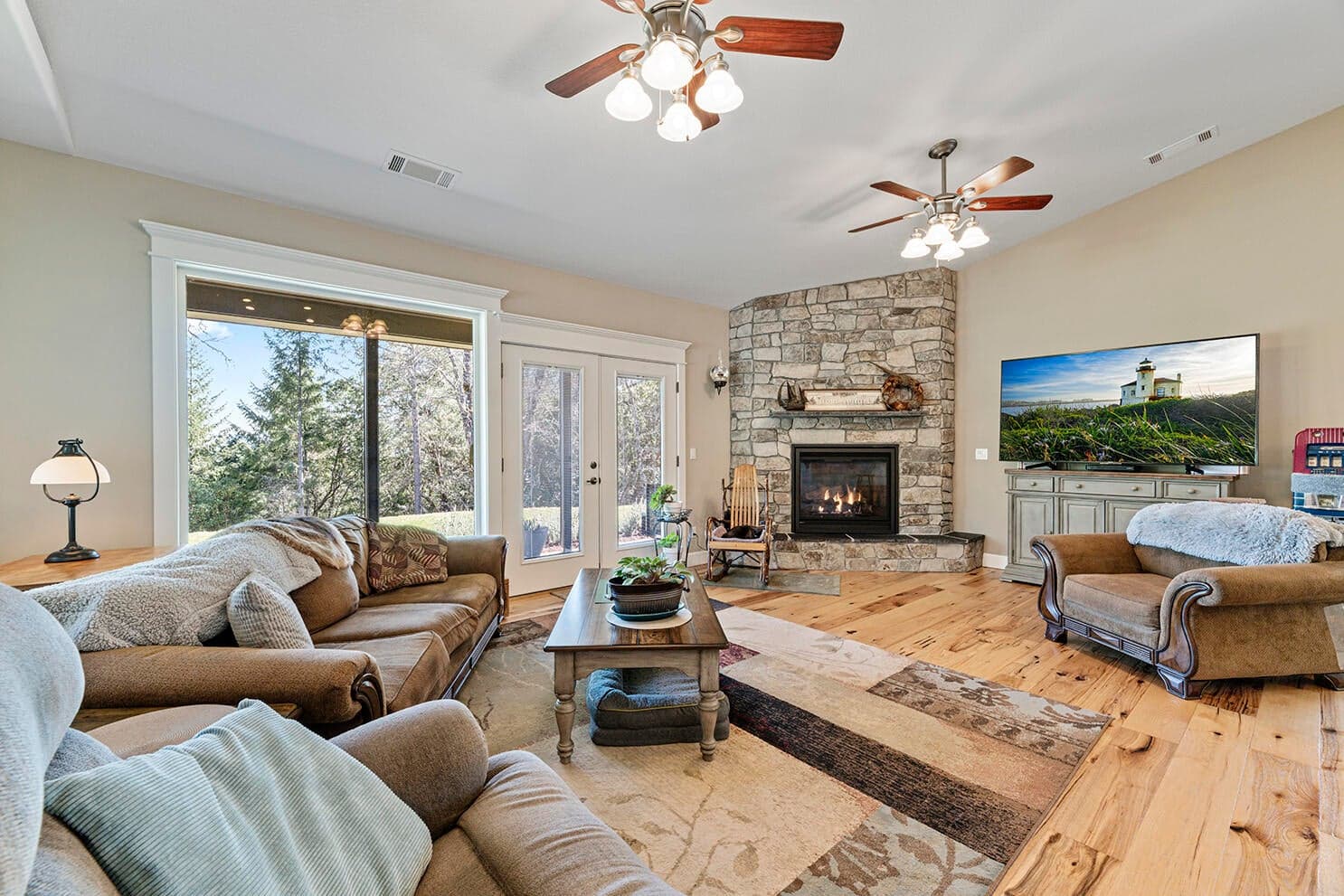Photo of 1095 Ingalls 4 of 39