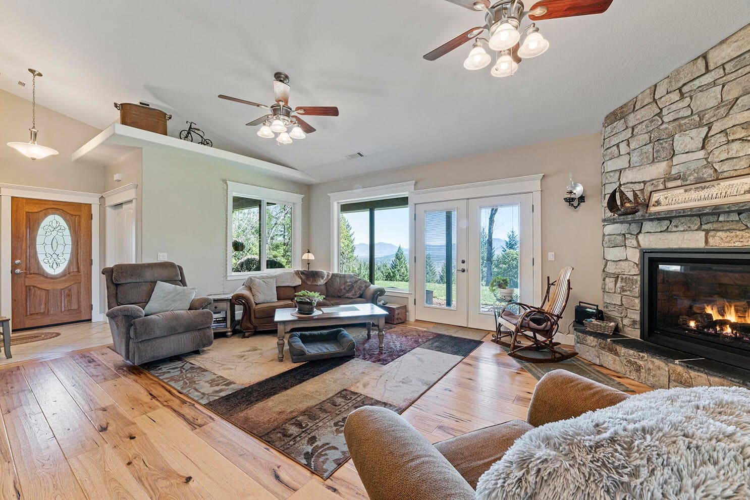 Photo of 1095 Ingalls 5 of 39