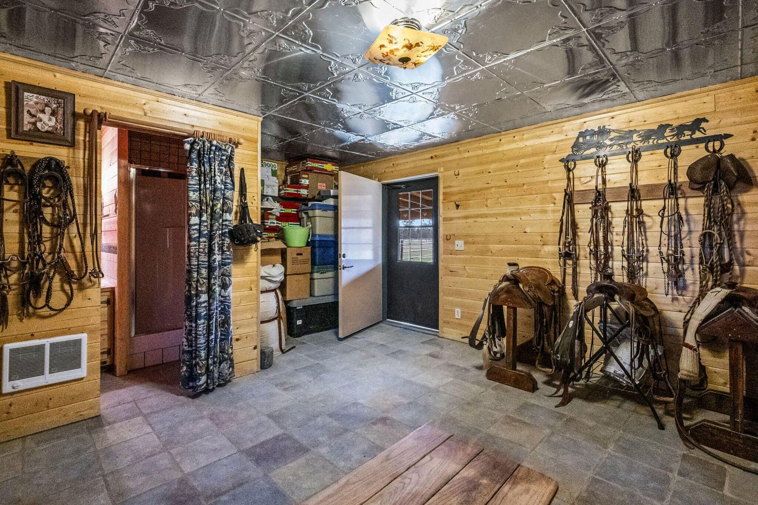 Photo of 25271 Alfalfa Market Road 33 of 78