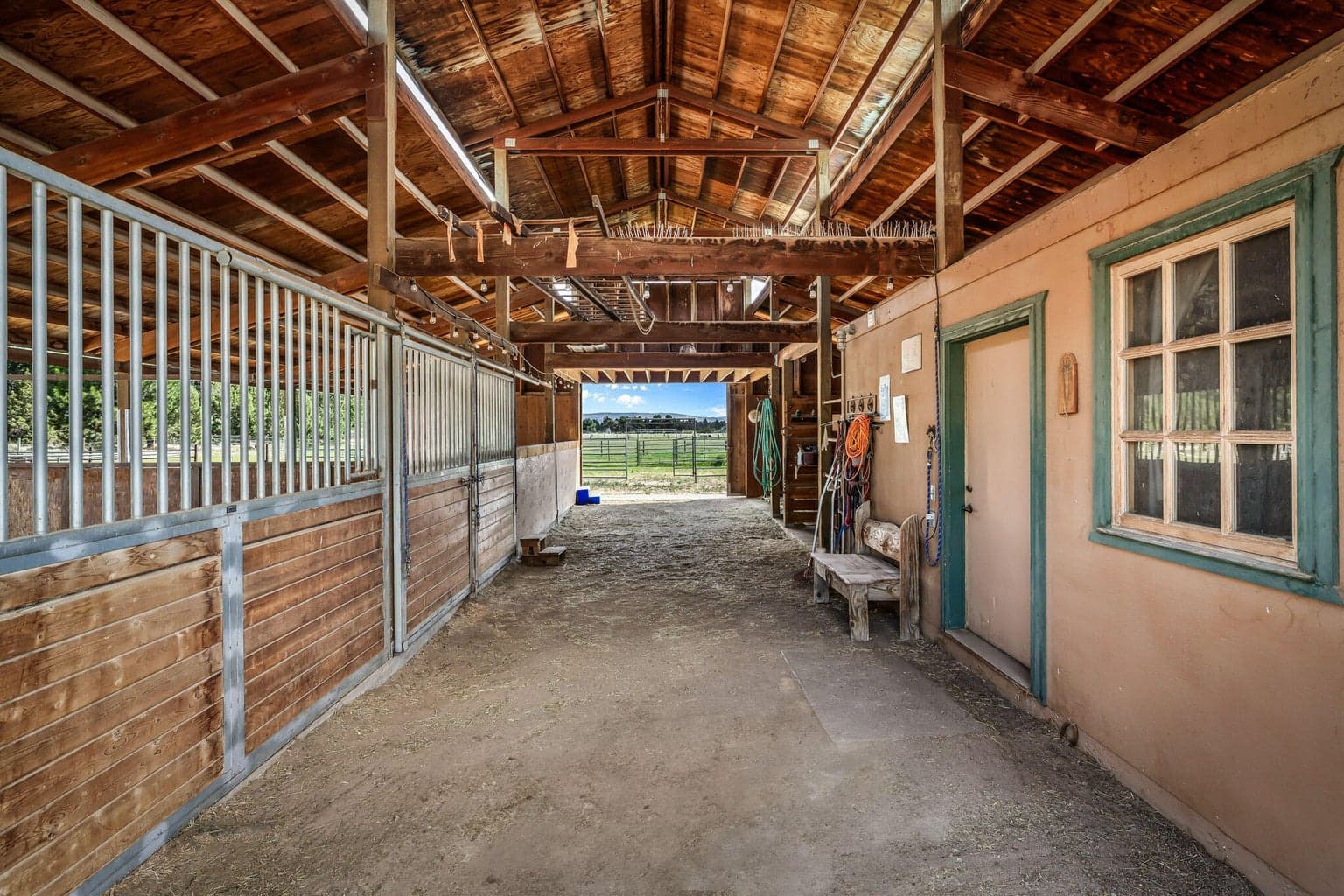 Photo of 25271 Alfalfa Market Road 39 of 78