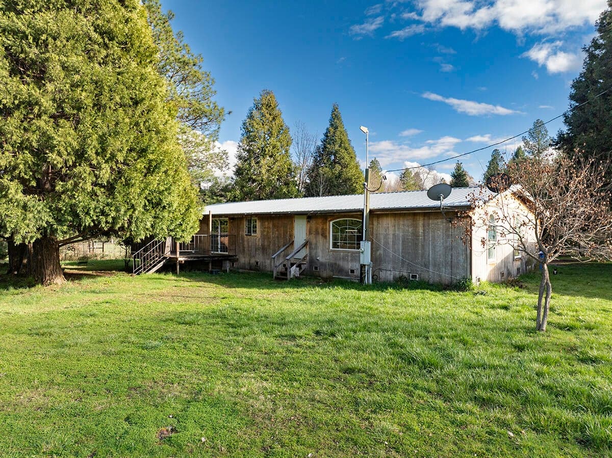 Photo of 1392 Cedar Flat 2 of 56