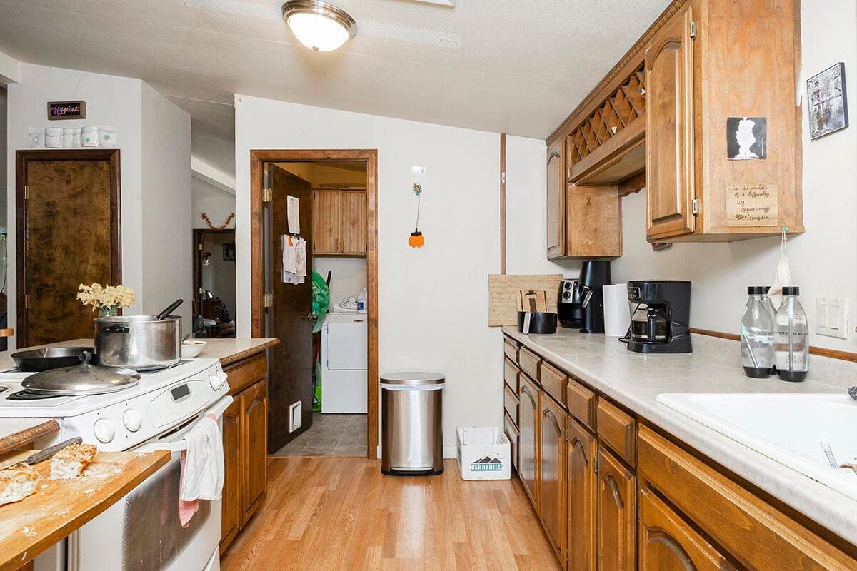 Photo of 1392 Cedar Flat 5 of 56