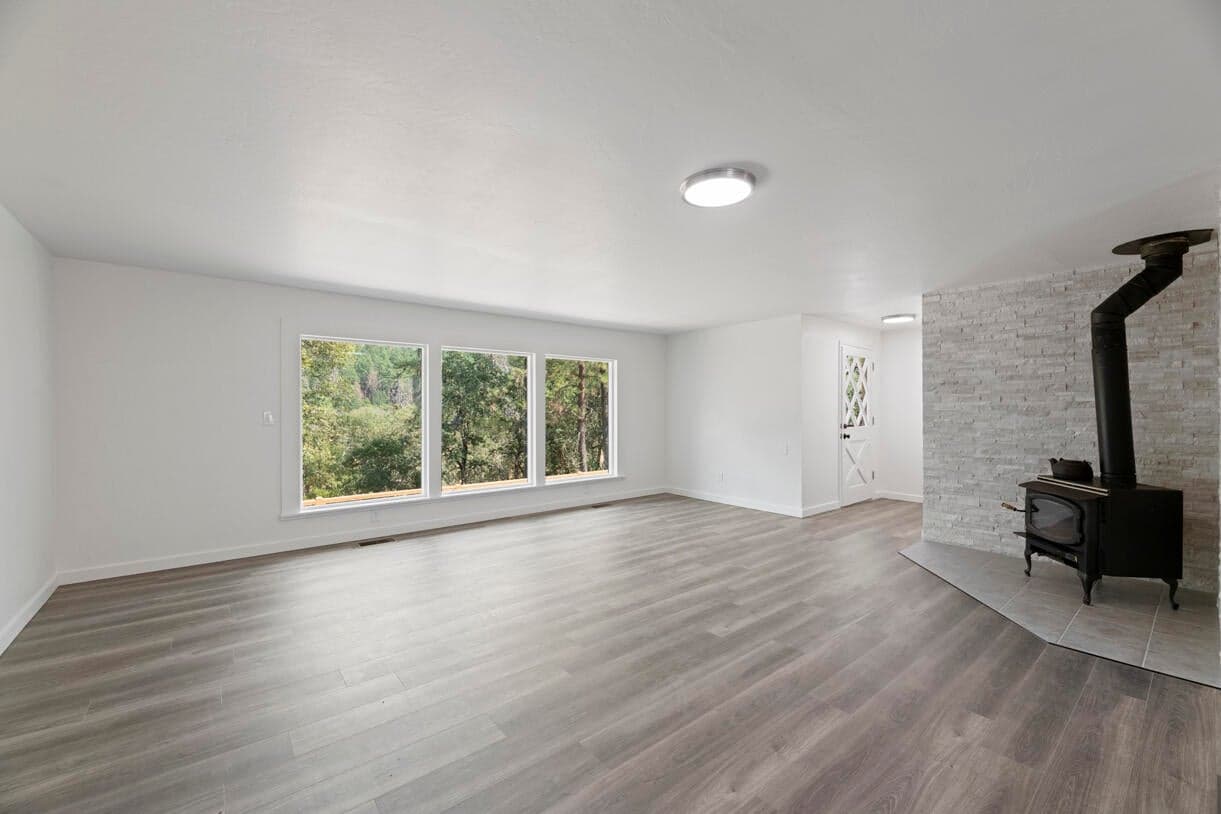 Photo of 1100 Cantrall 4 of 32