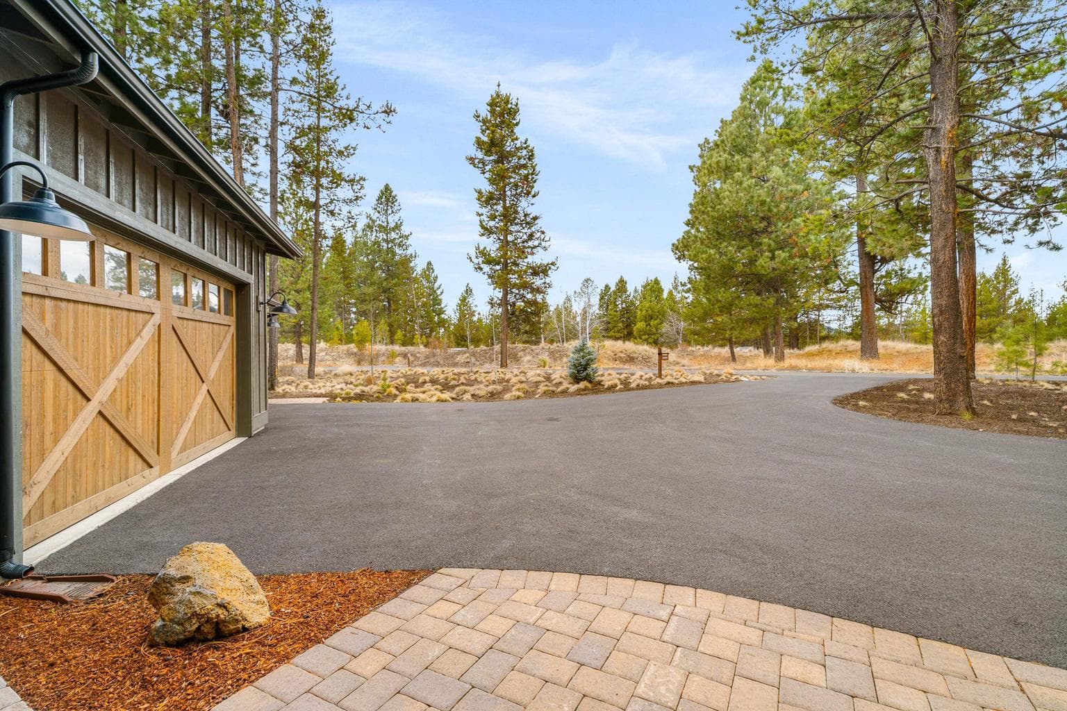 Photo of 56302 Sable Rock 5 of 65
