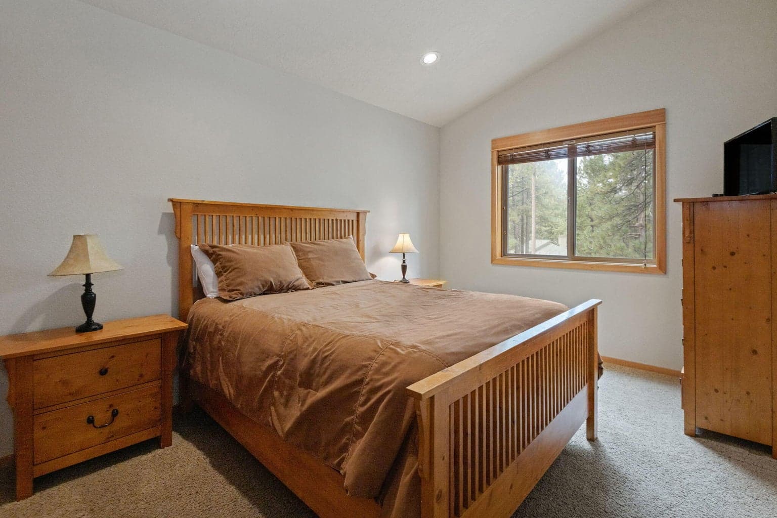 Photo of 57561 Whistler Lane 20 of 30