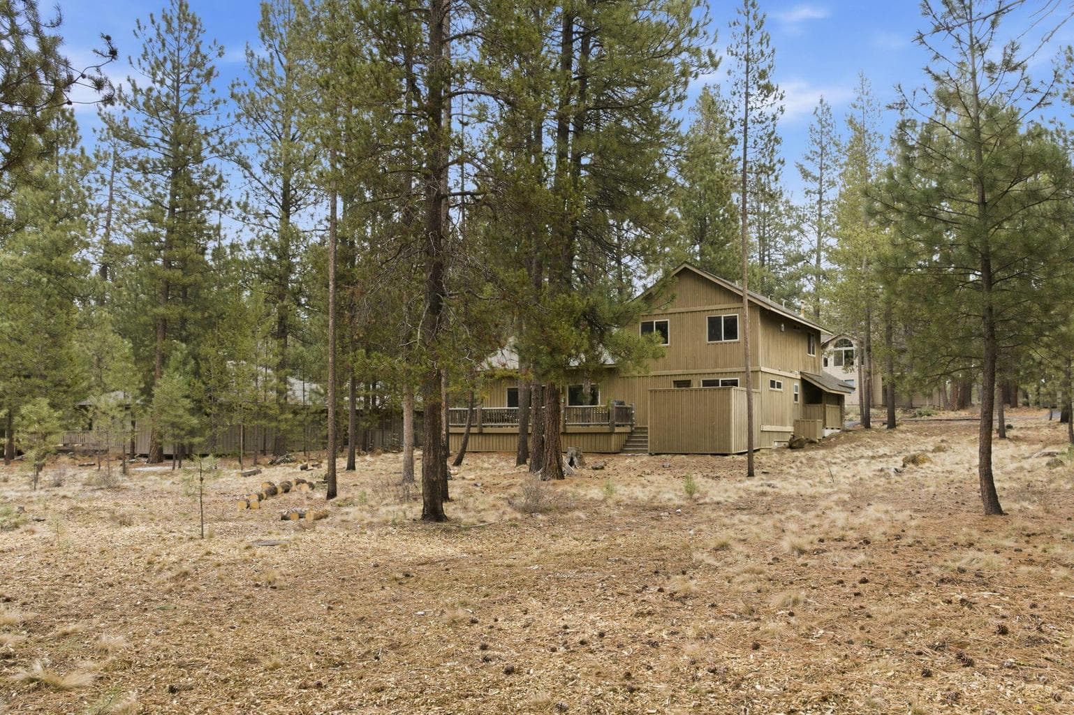 Photo of 57561 Whistler Lane 25 of 30