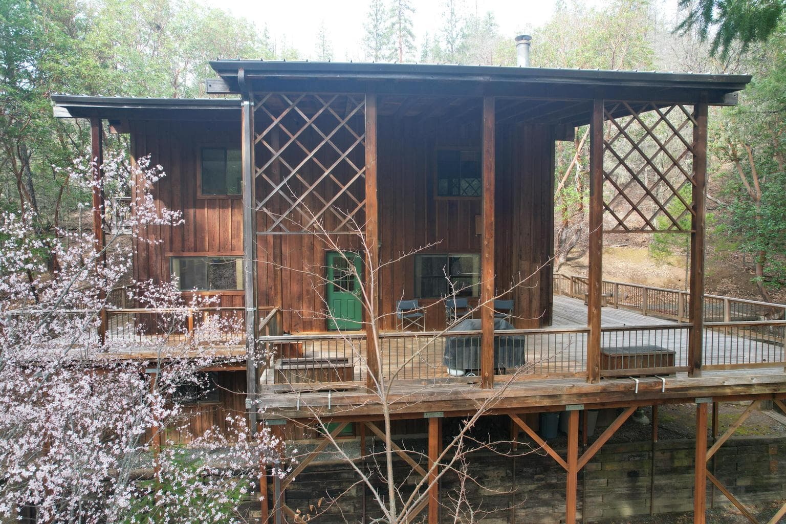 Photo of 939 Beaver Creek 2 of 53