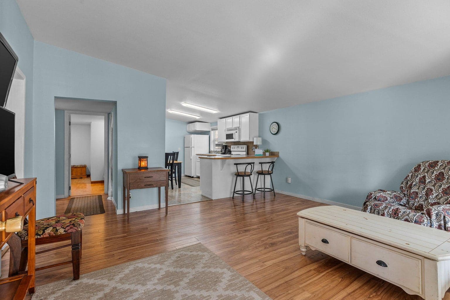 Photo of 859 NW Ewen Street 13 of 31