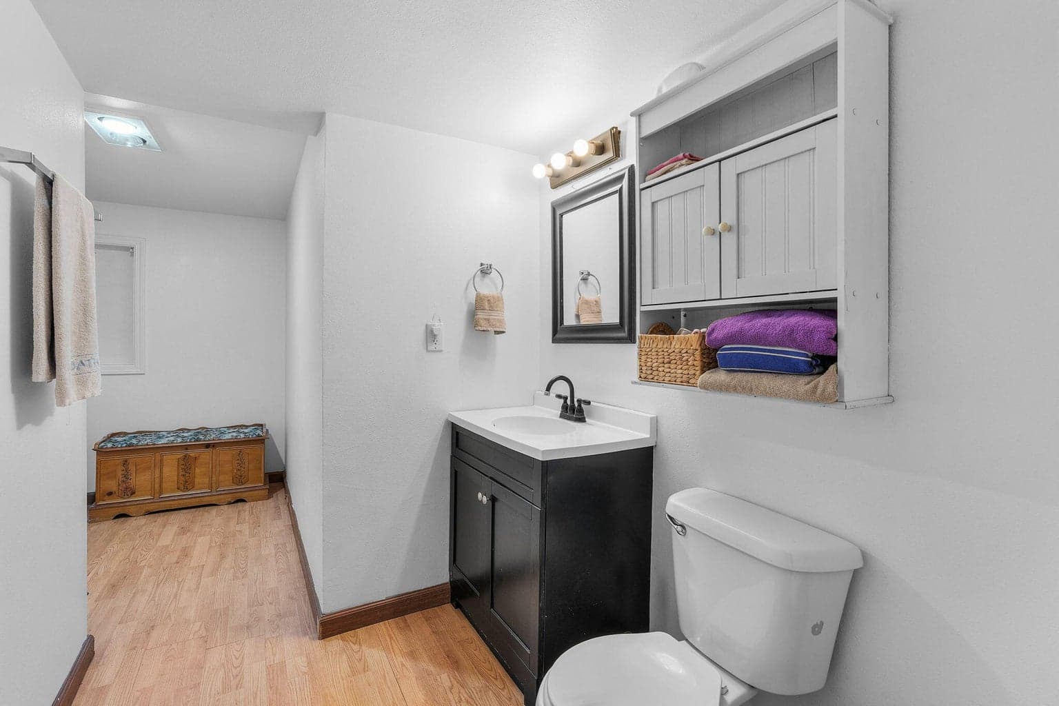 Photo of 859 NW Ewen Street 21 of 31