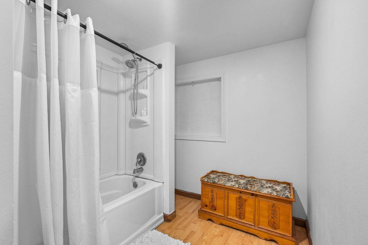Photo of 859 NW Ewen Street 22 of 31