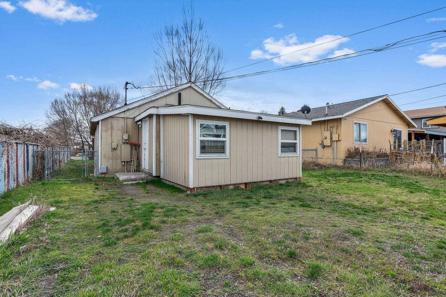 Photo of 859 NW Ewen Street 26 of 31