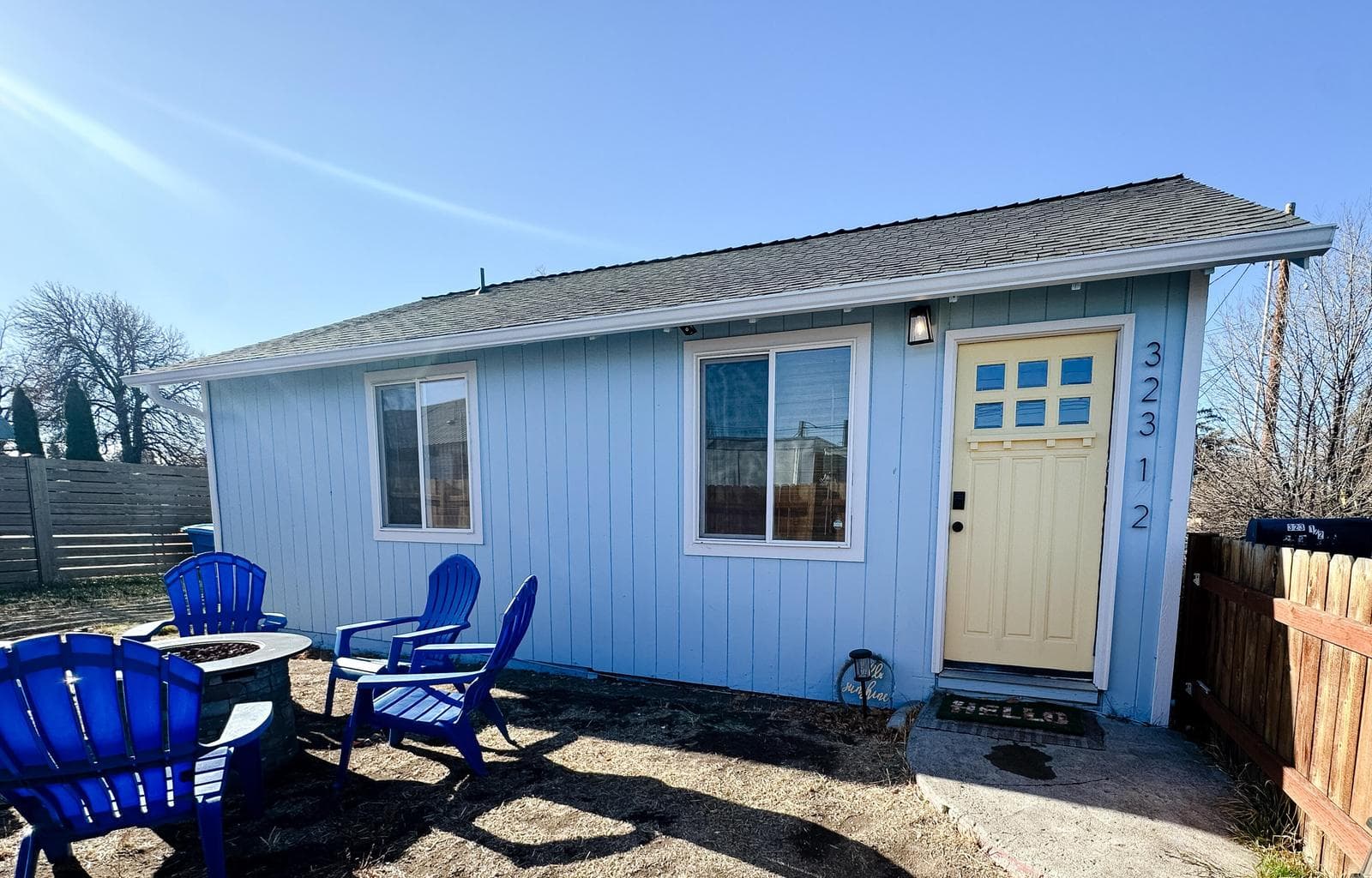 Photo of 323 6th 2 of 23