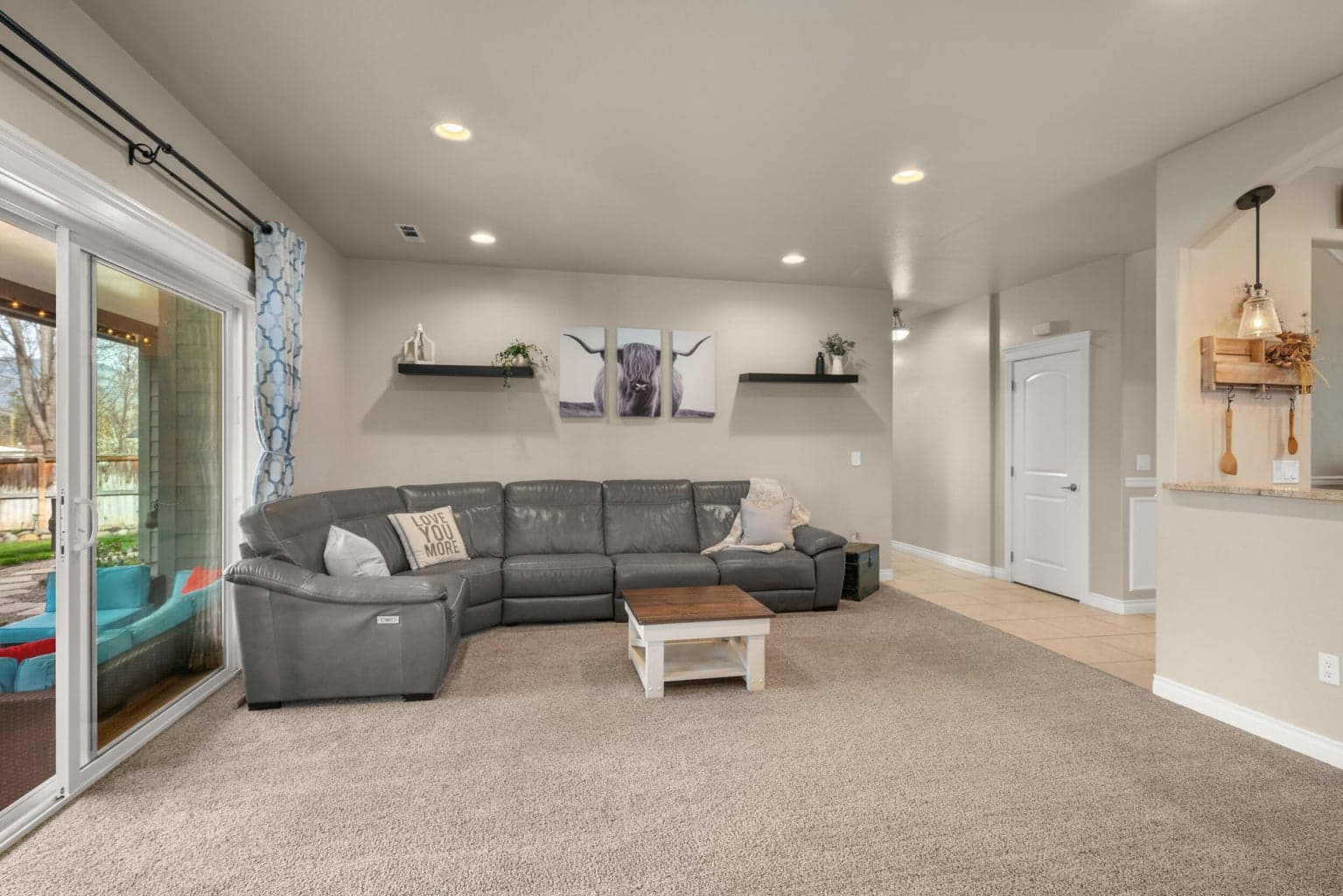 Photo of 113 Skyler 6 of 36