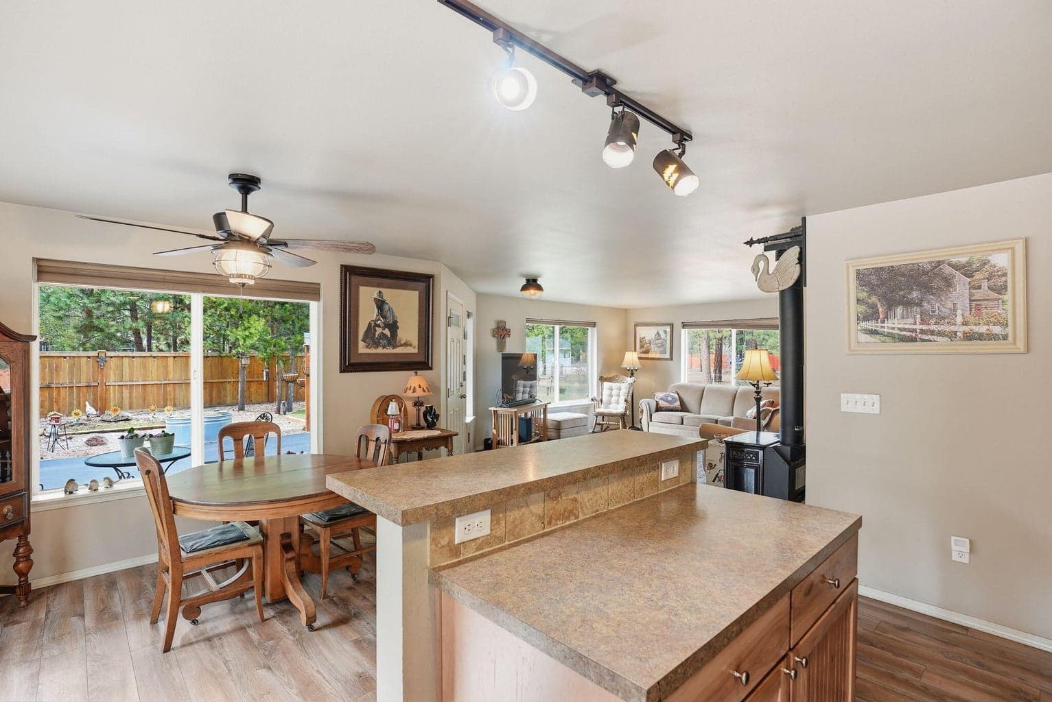 Photo of 51432 Jory Road 10 of 50