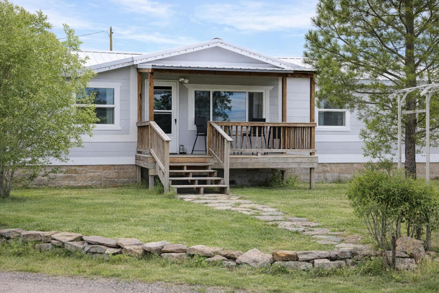 Photo of 57459 Arrowhead 3 of 28