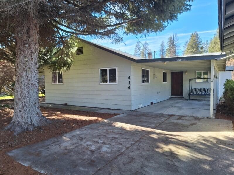 Photo of 414 Baker 2 of 39
