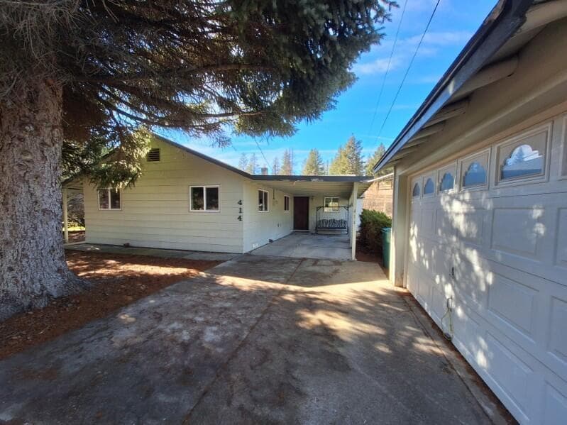 414 Baker