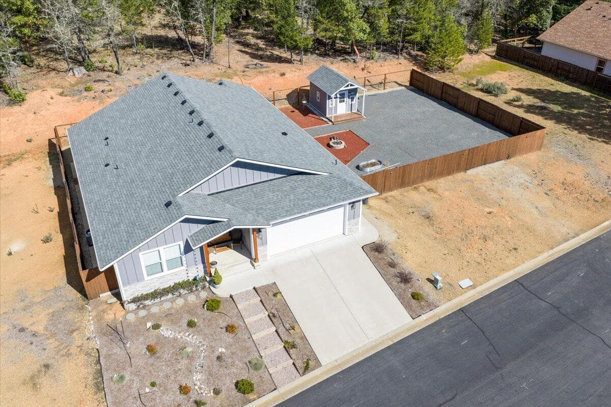353 Cedar Ridge