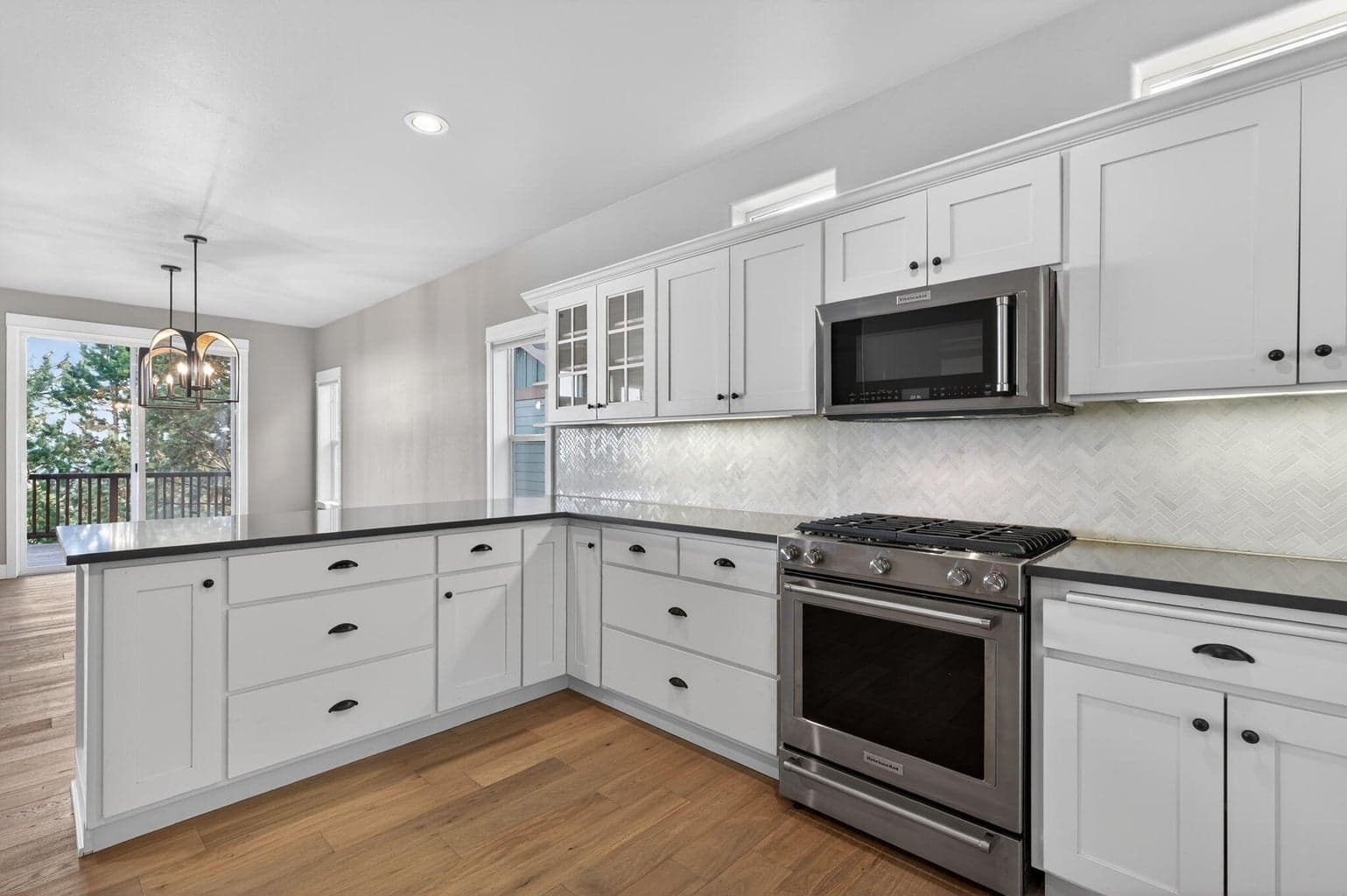 Photo of 3122 NW Colonial Drive 11 of 38