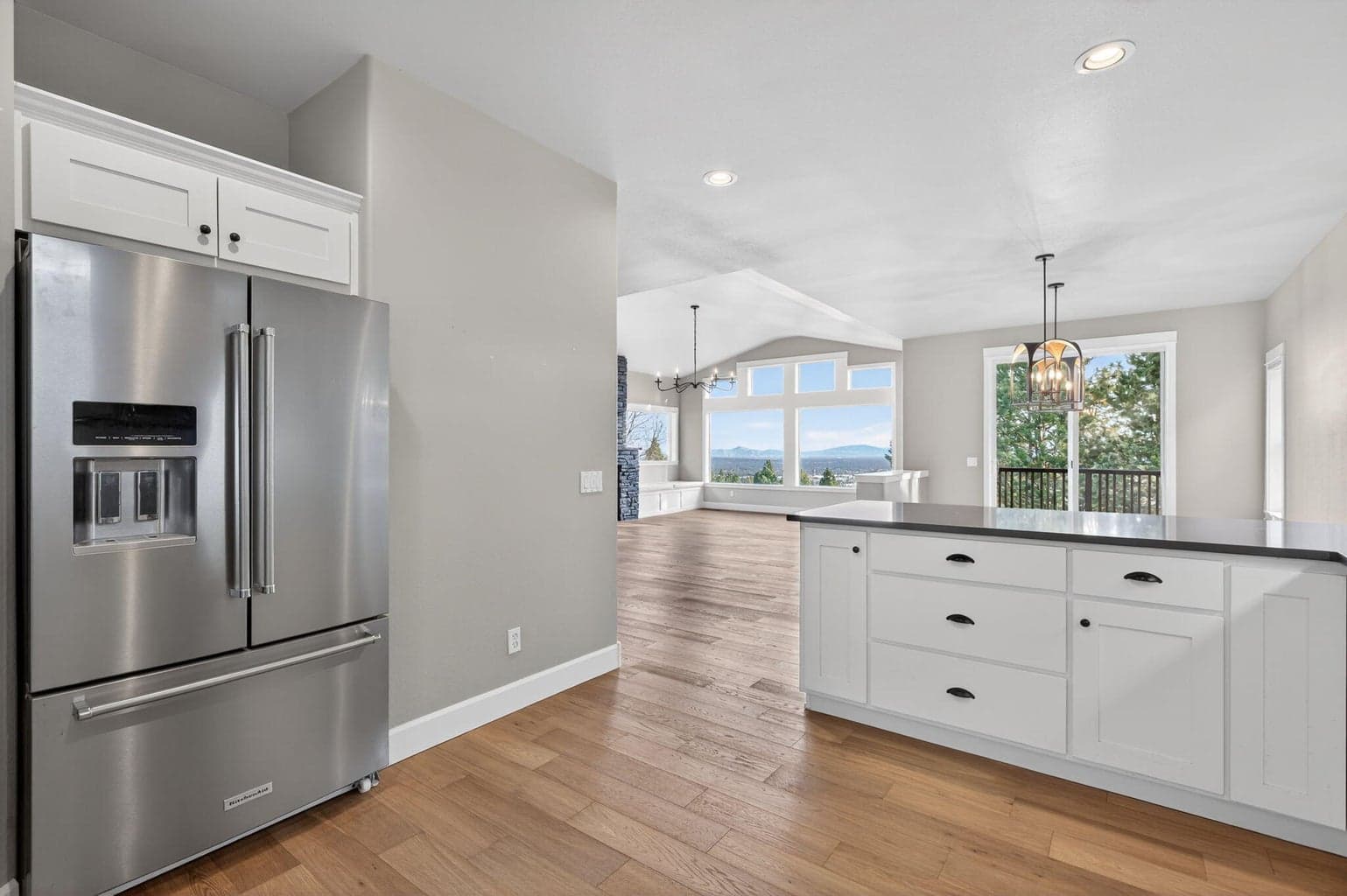 Photo of 3122 NW Colonial Drive 12 of 38