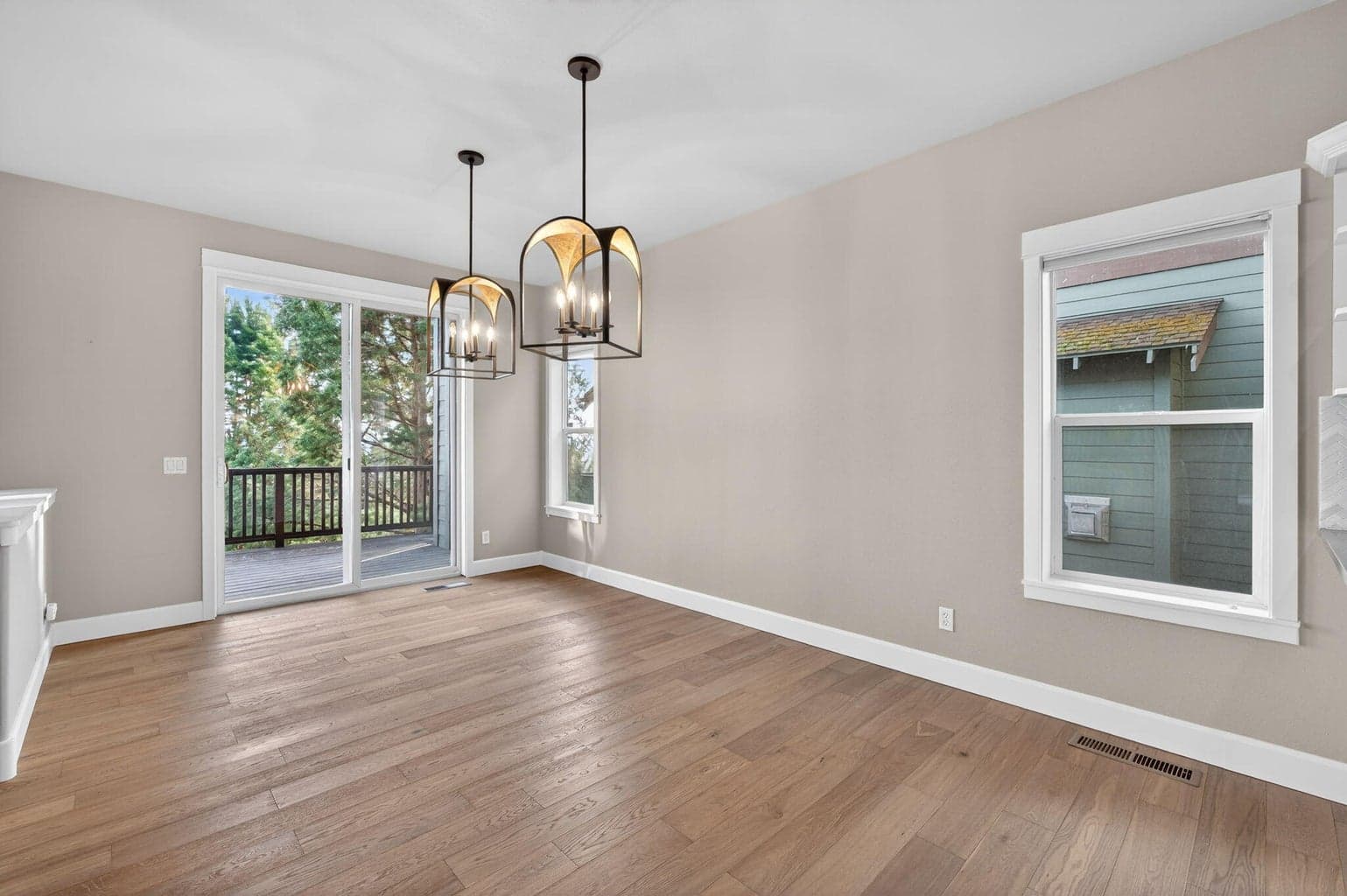 Photo of 3122 NW Colonial Drive 13 of 38