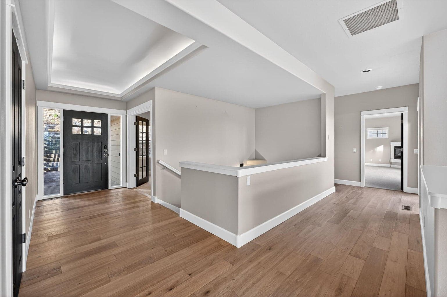 Photo of 3122 NW Colonial Drive 15 of 38