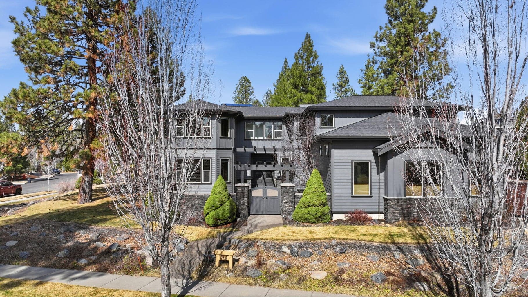 Photo of 2538 Hosmer Lake 1 of 39